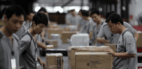how-chinese-warehouses-help-prevent-amazon-fba-stockouts